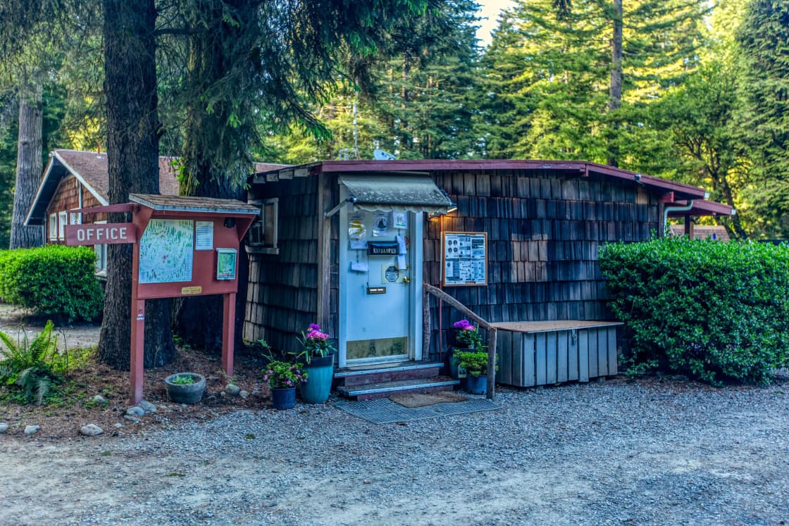 Ramblin' Redwoods Campground 