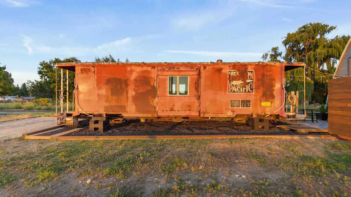 Historic WP 434 Train Caboose