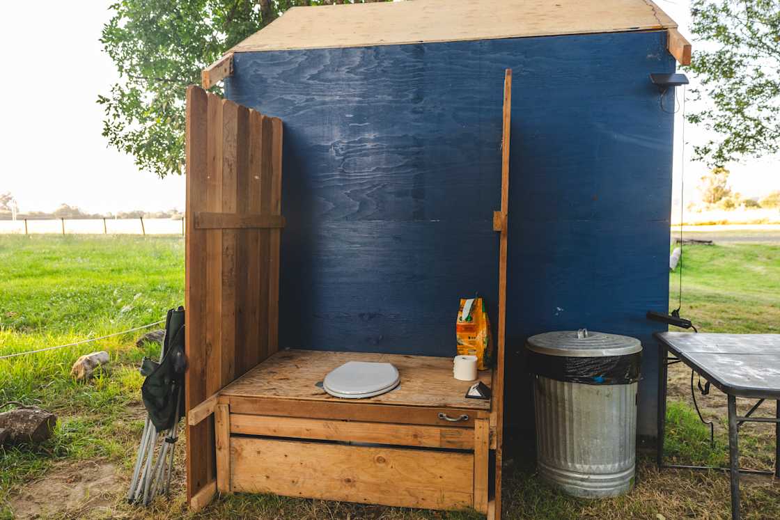 Composting toilet (cool!)