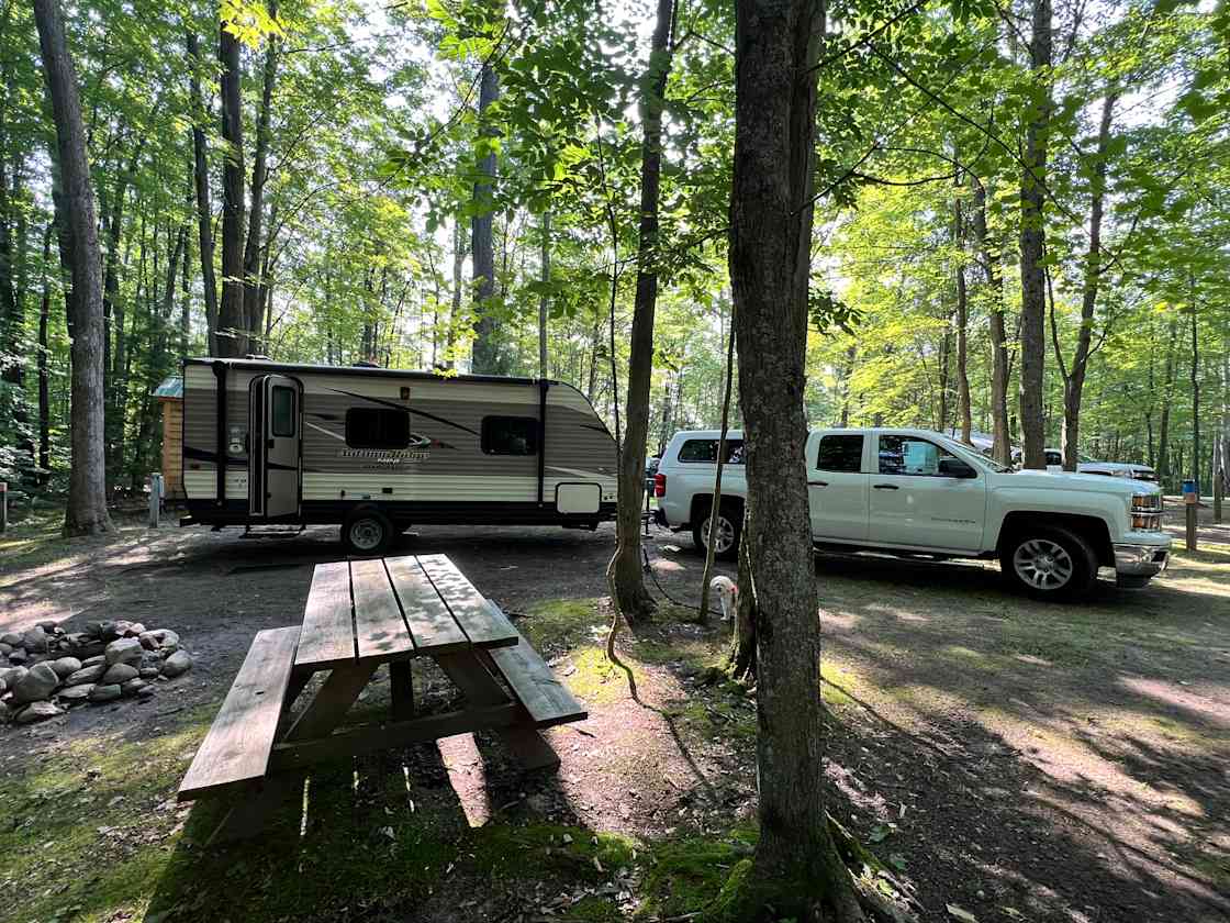 The Lost Oaks Campground