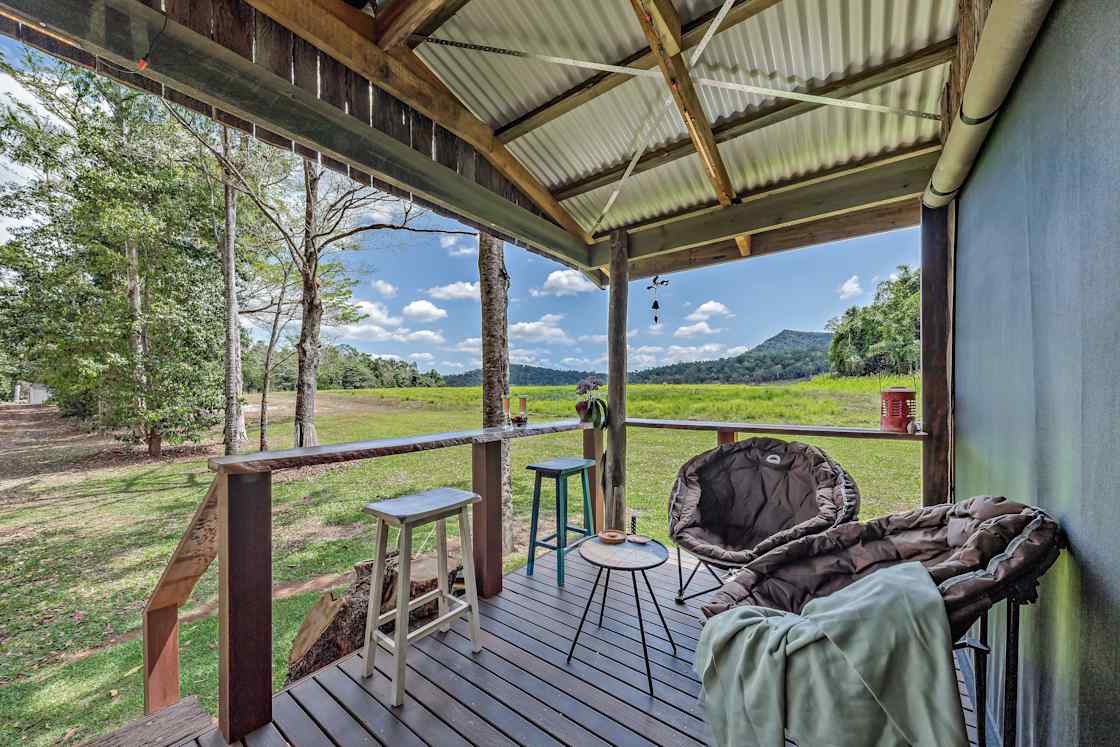 Sunrise Hill Glamping Treehouse