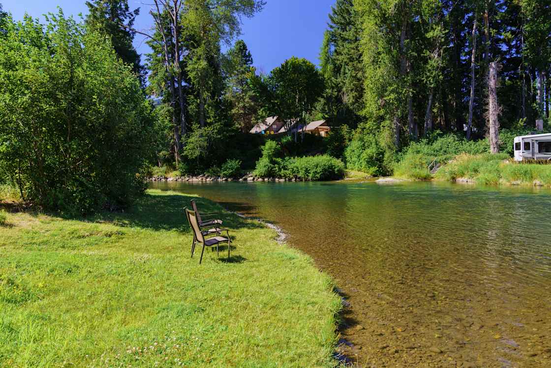 Spacious river access just down from the site as well.