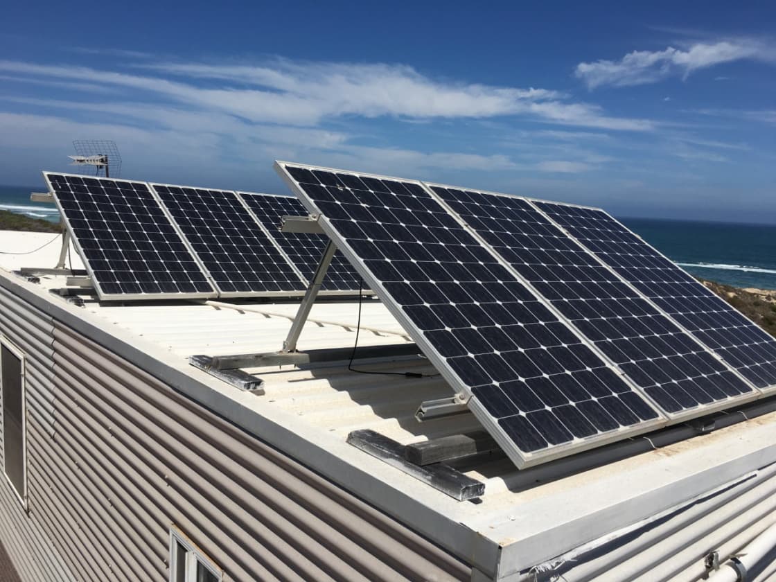 Off grid solar provides power