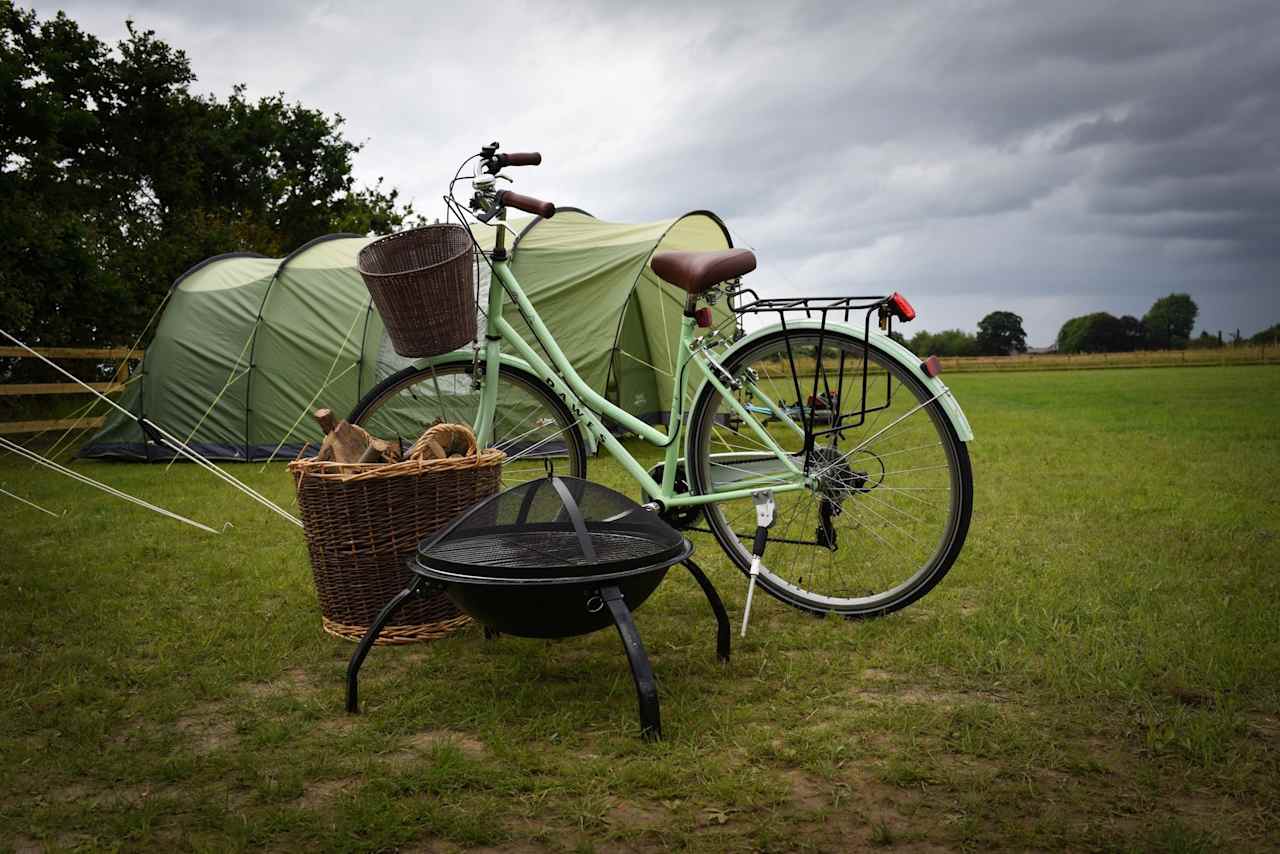 Tents-only Norfolk camping on the edge of Hickling Broad National Nature Reserve, the largest of the Norfolk Broads and conveniently within driving range of the coast.