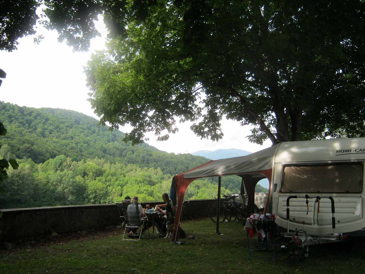 High up in the Midi-Pyrénées, this charming site boasts a wealth of outdoor fun and some spectacularly splendrous views. 