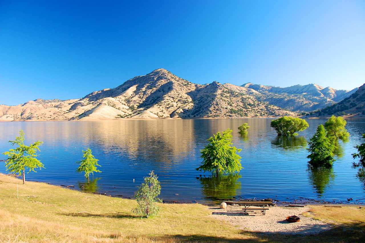 Kaweah Lake