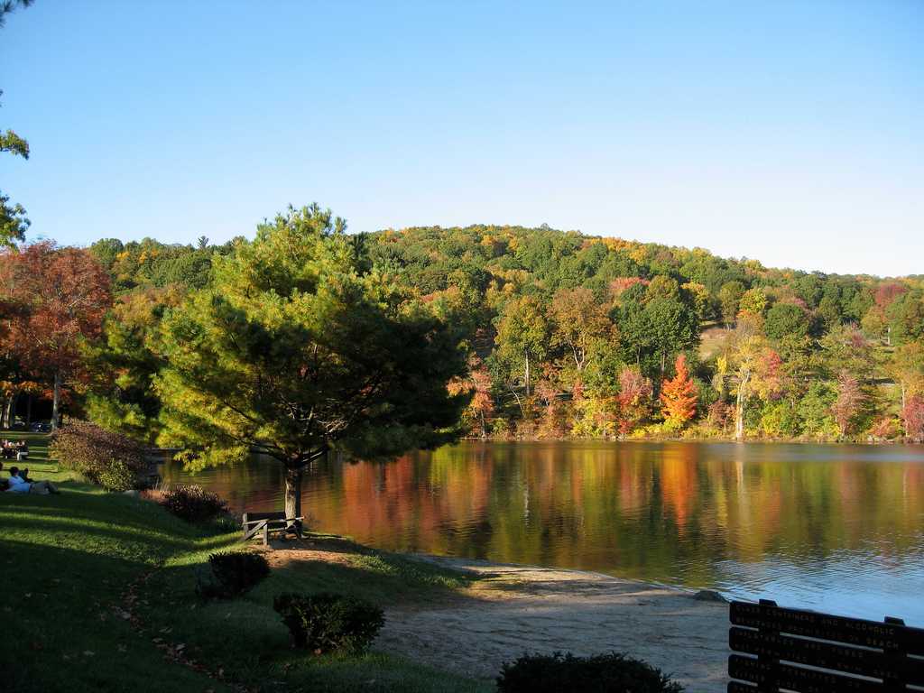 Lake Waramaug Campground