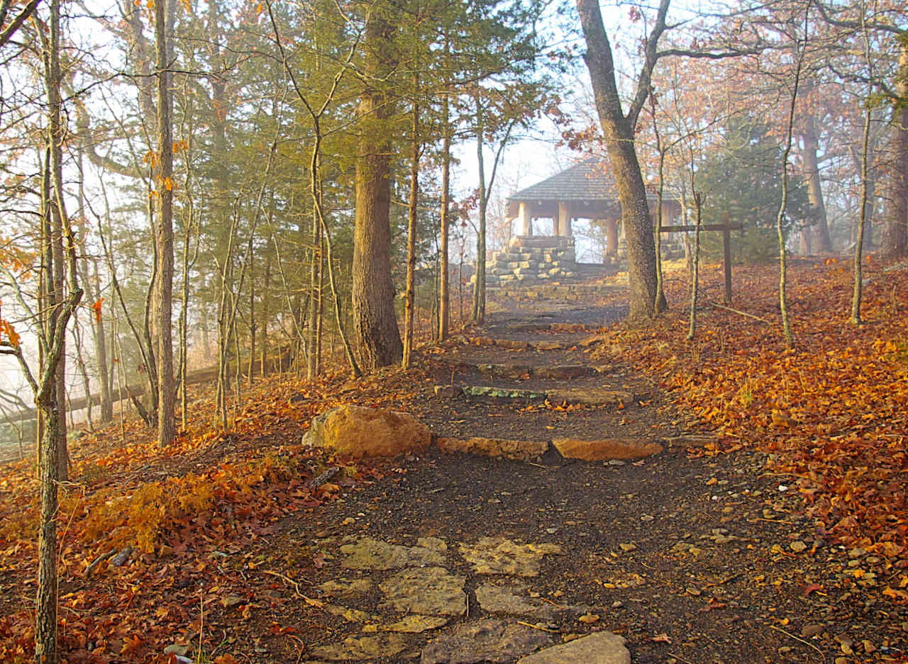 Devil's Den State Park