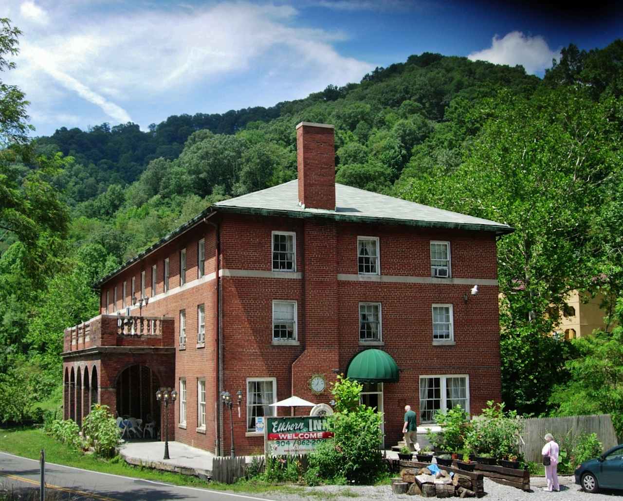 The Elkhorn Inn, Landgraff, WV