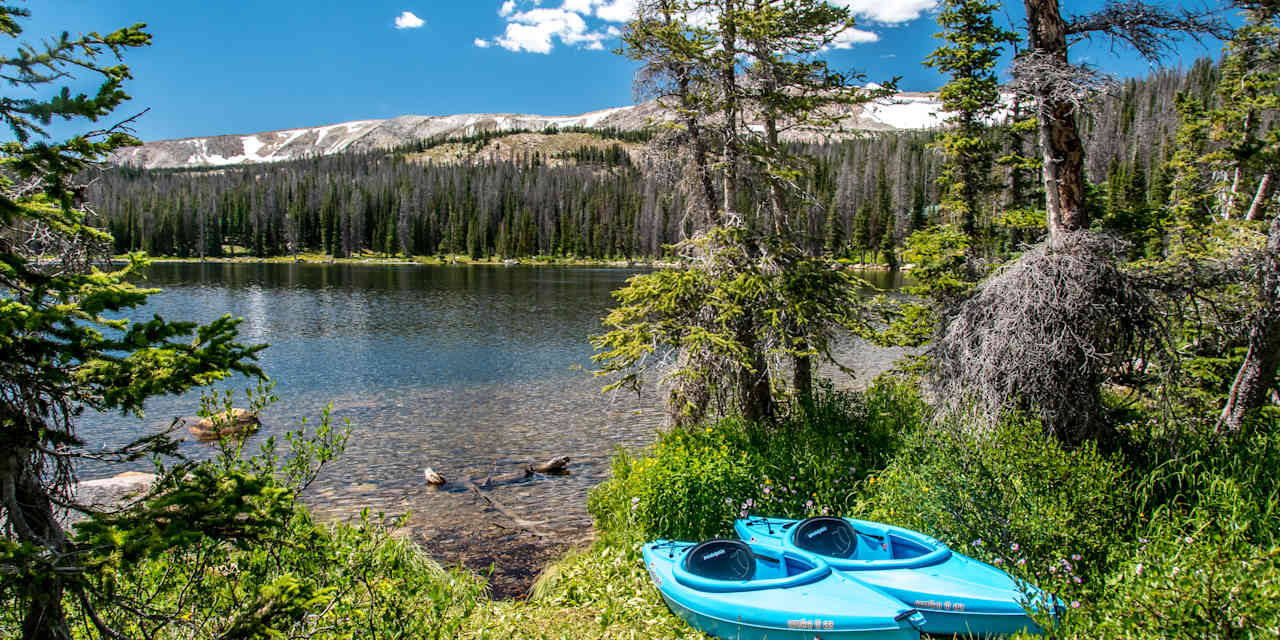 Brooklyn Lake is tiny but the scenery is gorgeous