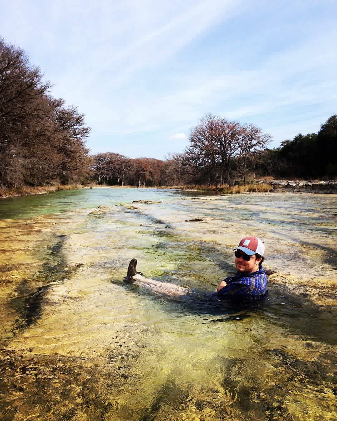 Chillin' in the frio.