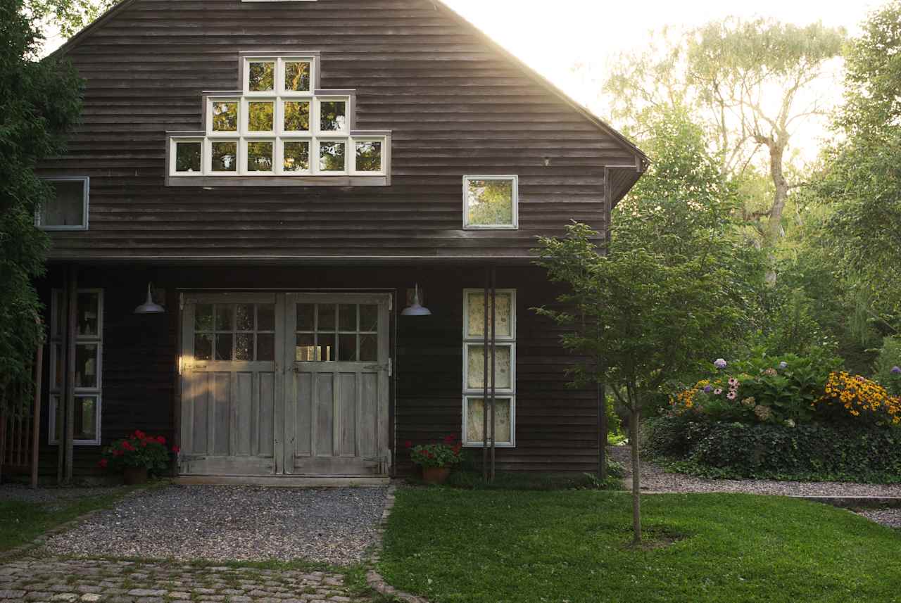 Street view of the Sigren Summerhouse