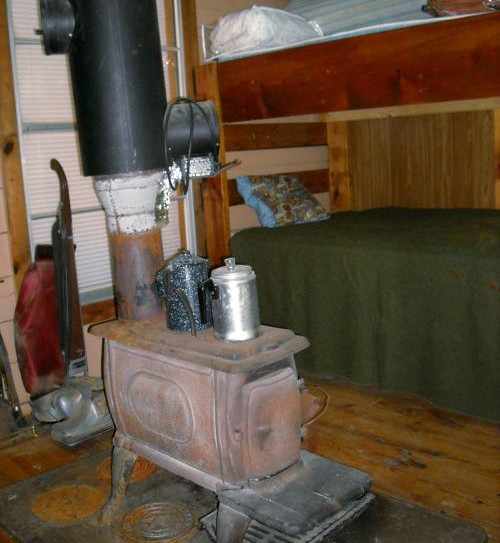 Mallard Haven CABIN-HOUSE, sleeping porch right side, a set of bunk beds.