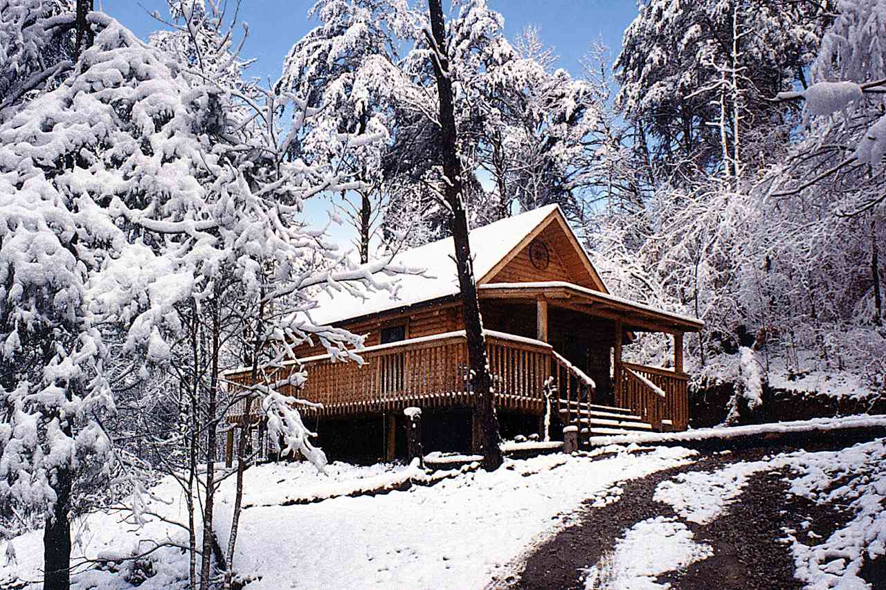 Winter wonderland at the ranch. Cabin has central heat!