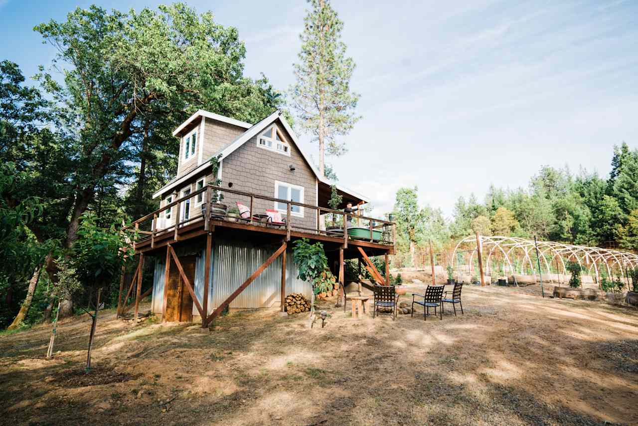 Rollins Lake Retreats with A/C!!!