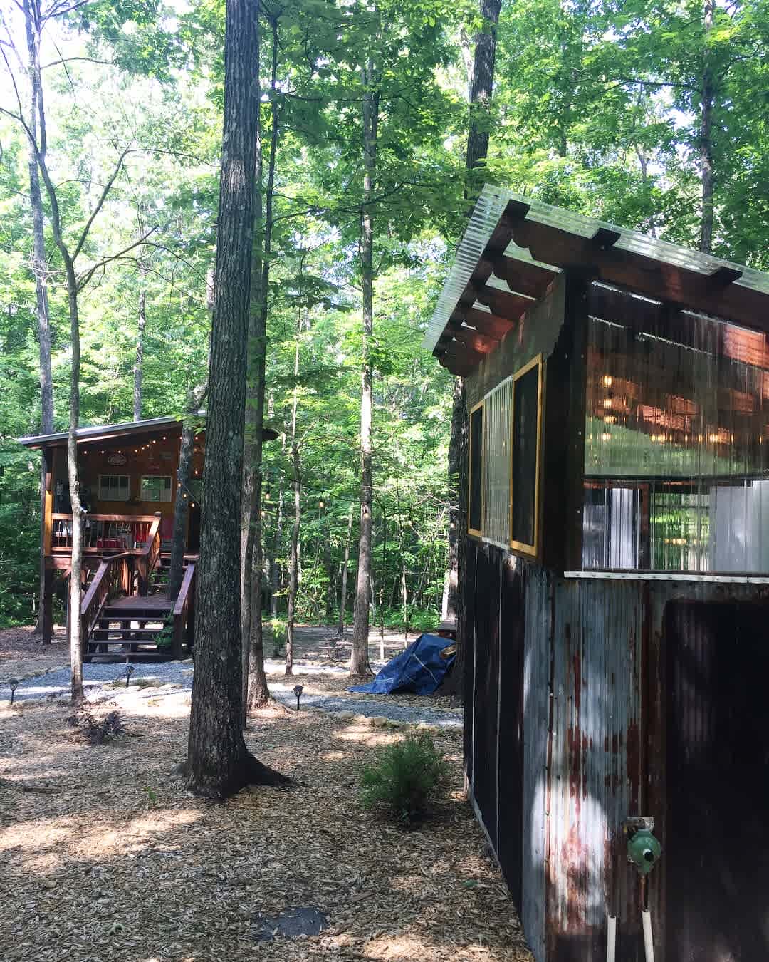 Only a short walk to the bathhouse from the treehouse.