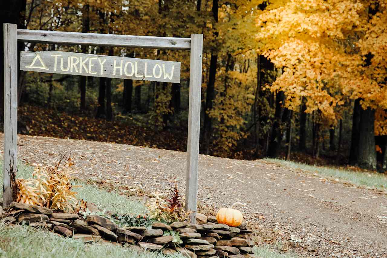 The campground is well marked with a welcoming sign. 