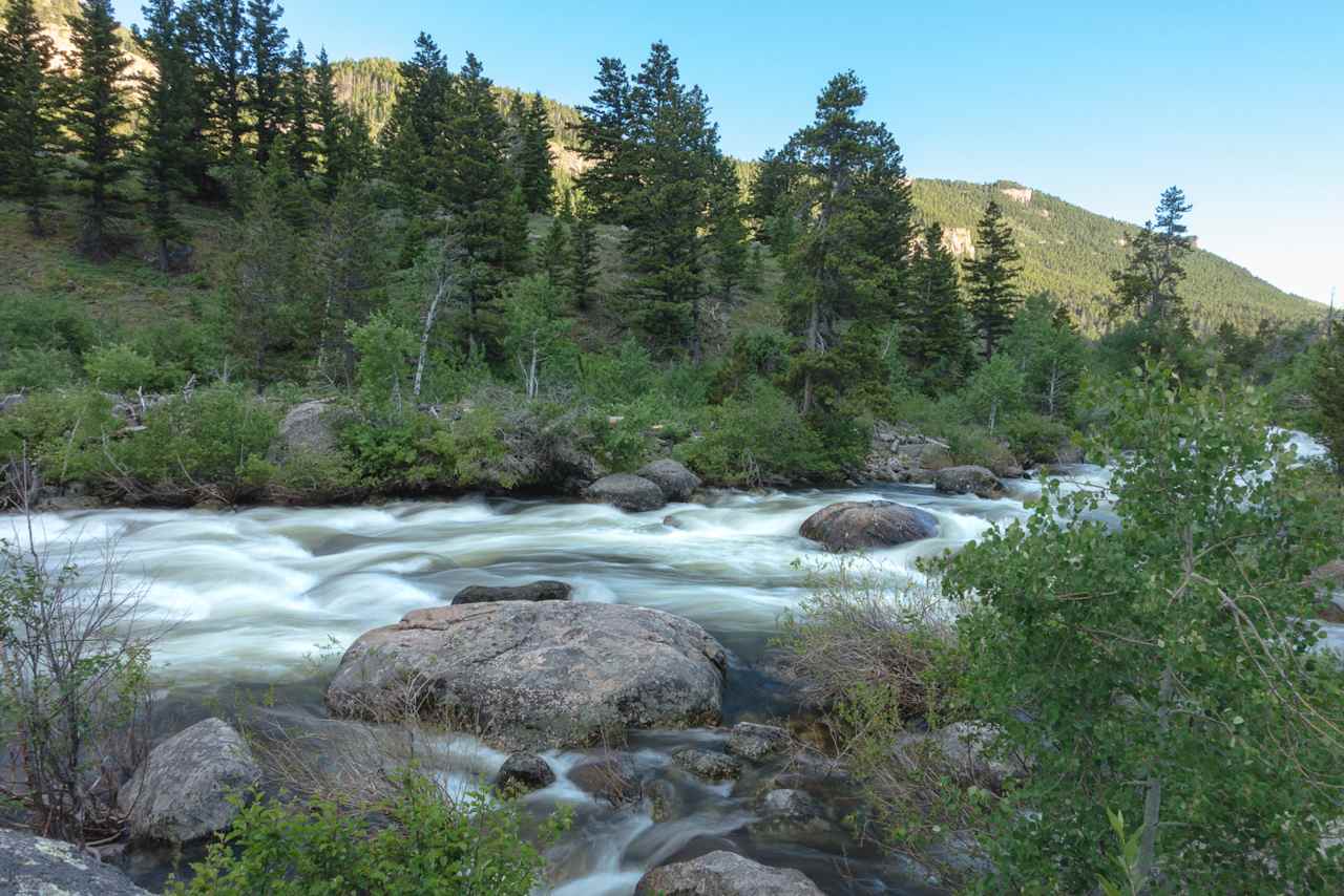 The river within Sinks Canyon State Park.