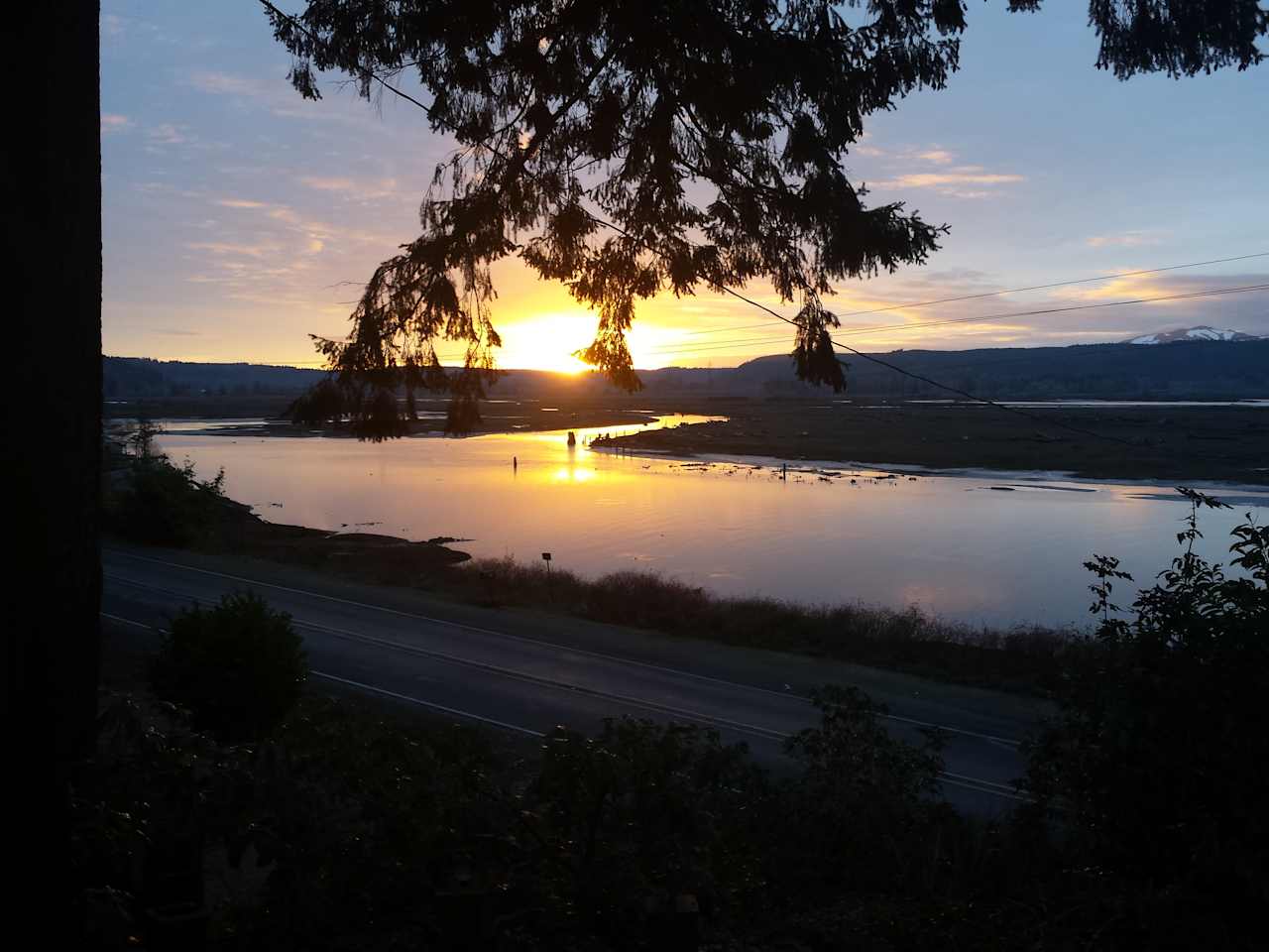 Sunset on the estuary - high tide