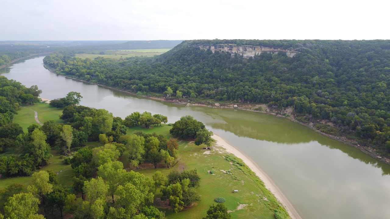 Bee Mountain River Resort