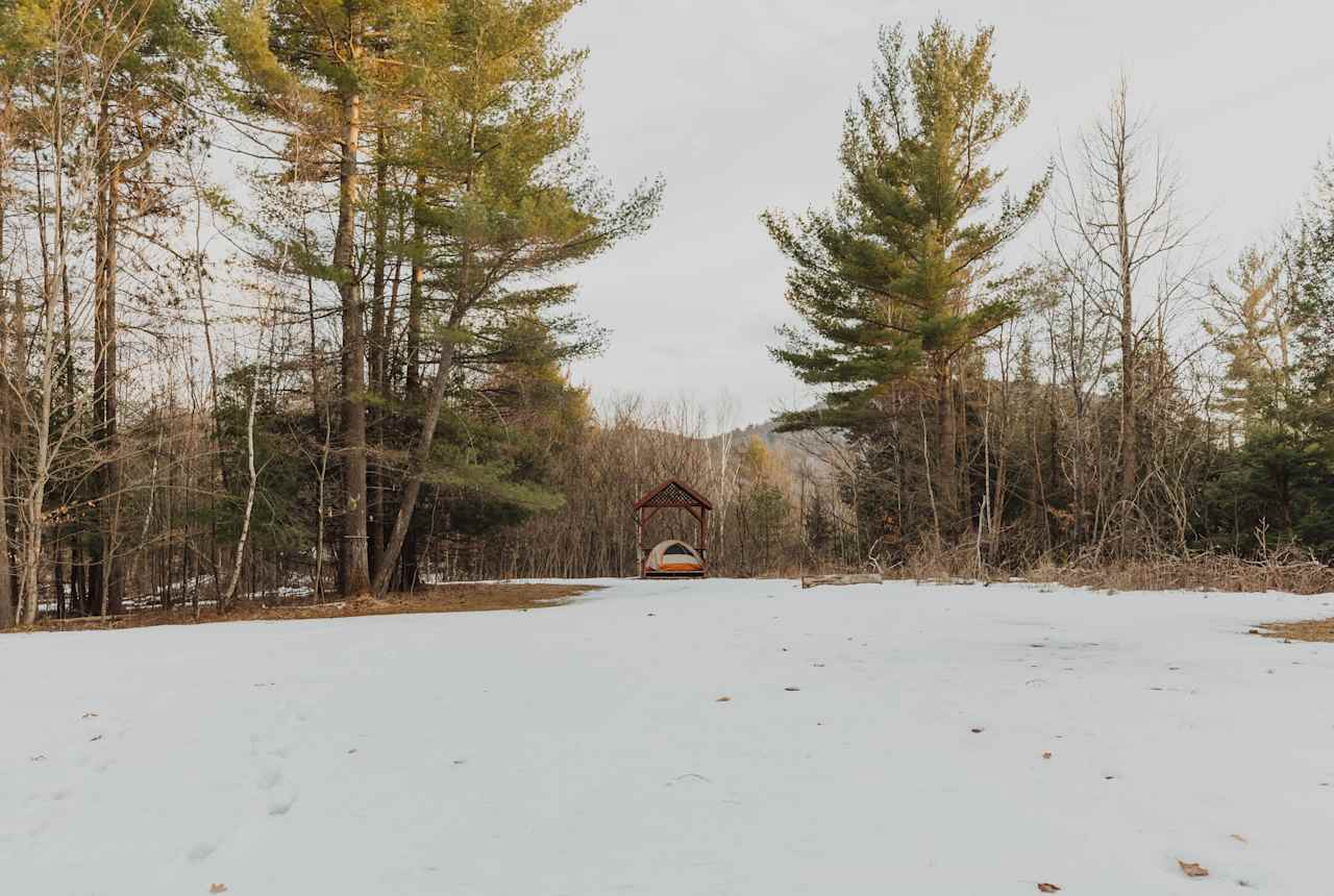 Spacious campground with room to pitch your tent wherever!