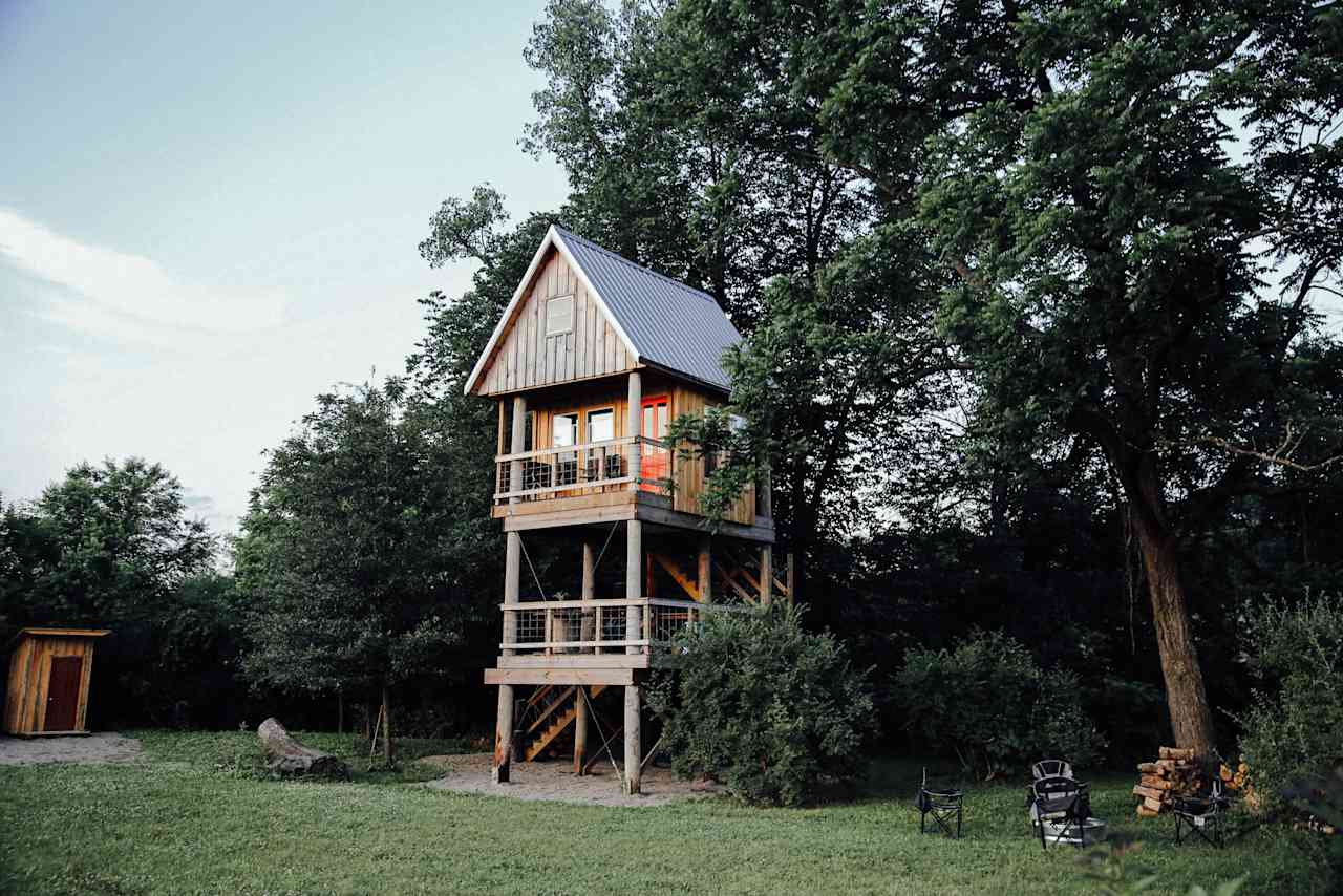 McKee Farm - Treehouses and Camping