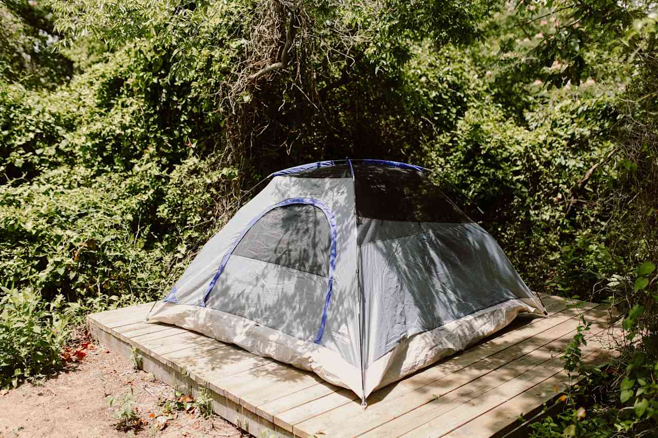 The tent platform for easy tent pitching