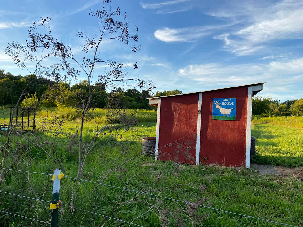 The kids described the new outhouse as luxurious 😀