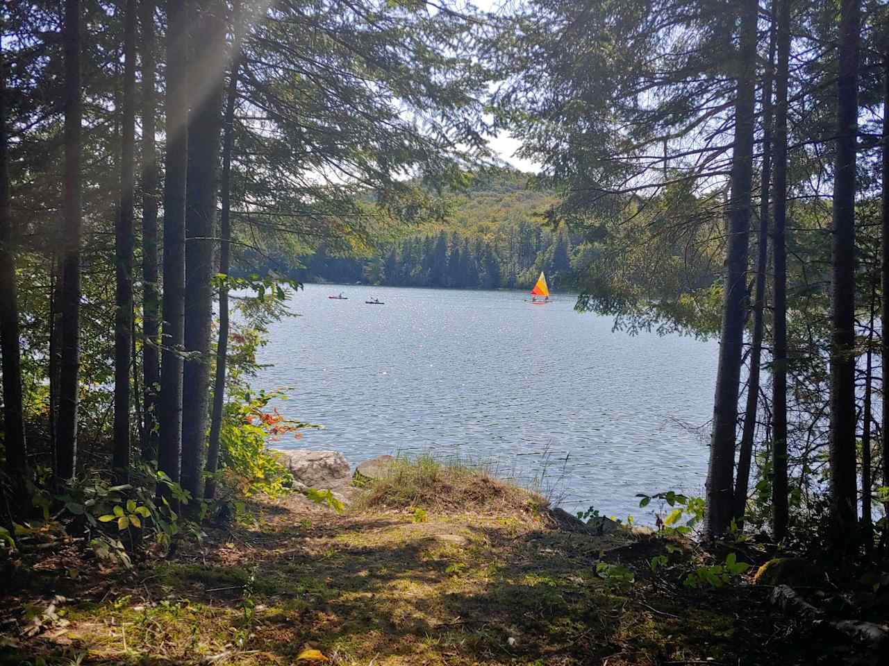 We've got kayaks, but feel free to BYO canoes, or sailboats. There is a boat launch area on the pond for larger boats. All sails, canoes & kayaks can launch from site. 