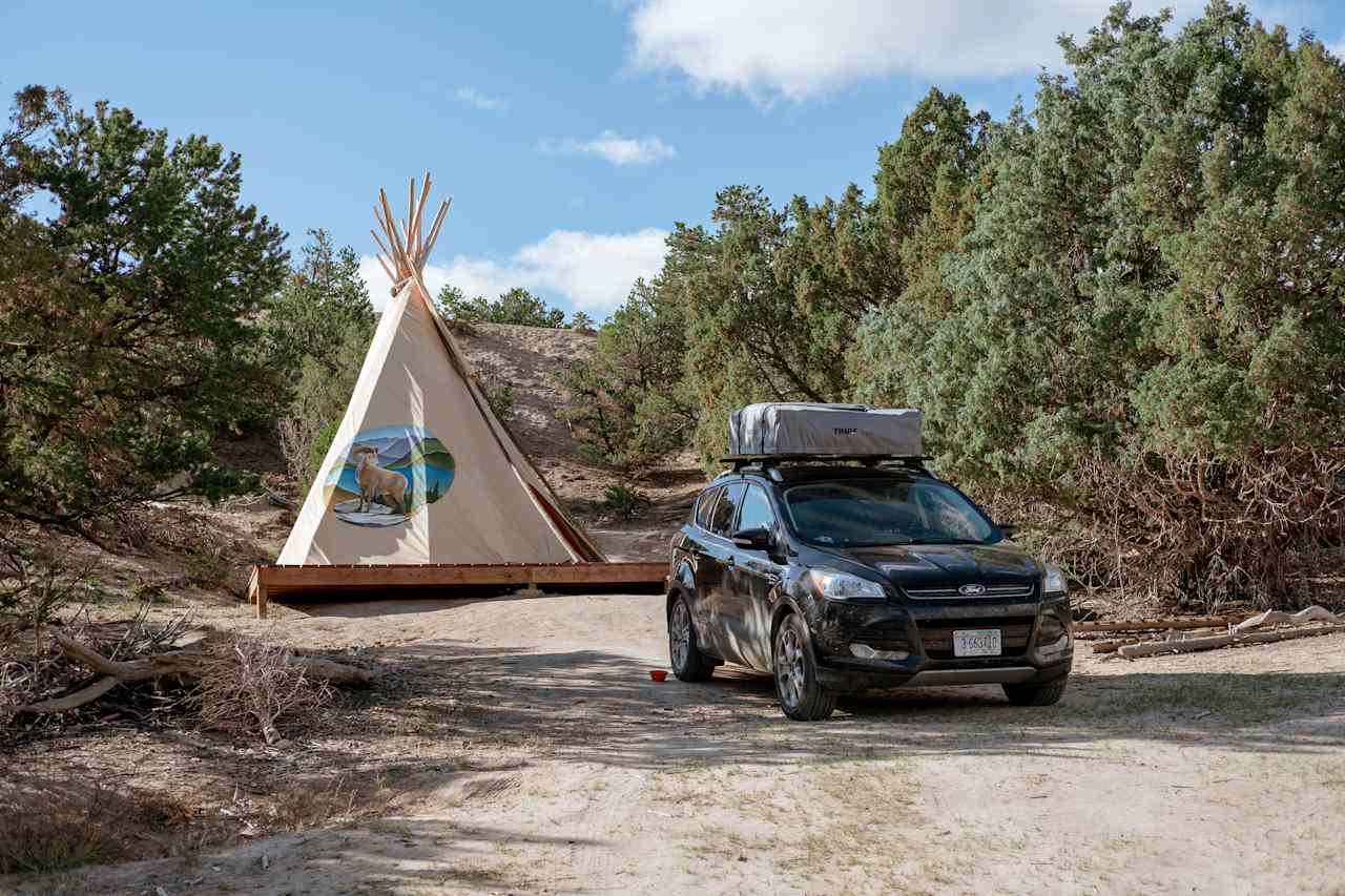 Mountain Goat Lodge Tipis