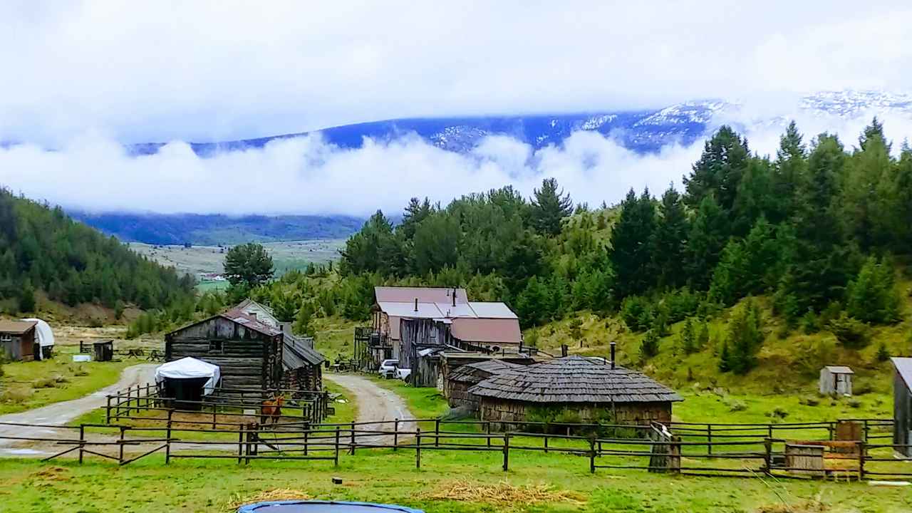 Gunslinger Gulch Ghost Town