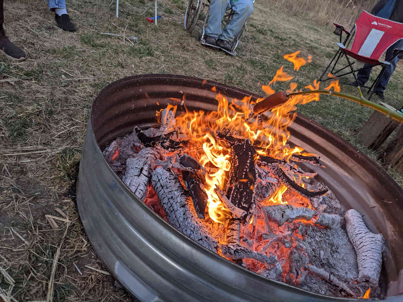 Nothing beats an evening with friends around a fire!