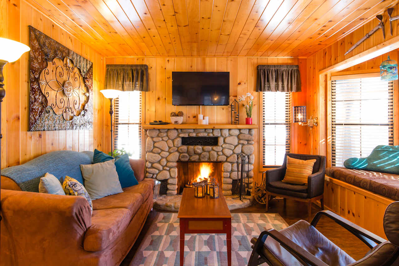 "Get Lost Inn at Green Valley Lake was perfect! When they say a fully stocked cabin, they mean it - just bring your food!" - Christi, April 2023