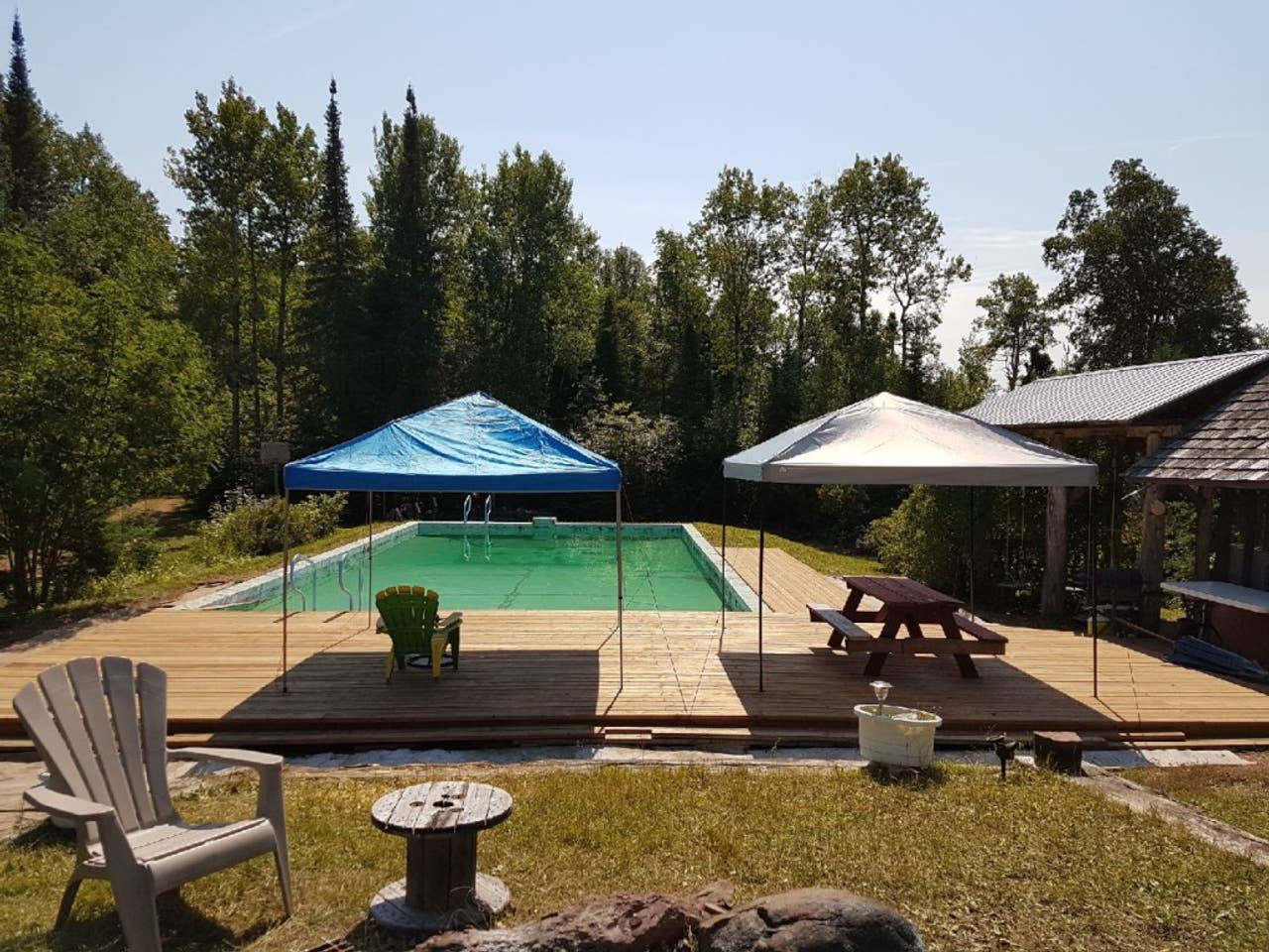 Peaceful Poolside Bliss!