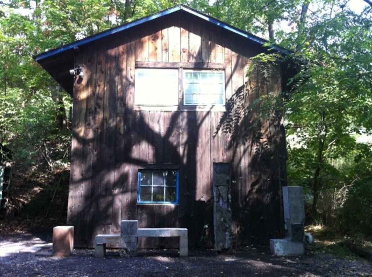 Rustic Art Studio Cottage