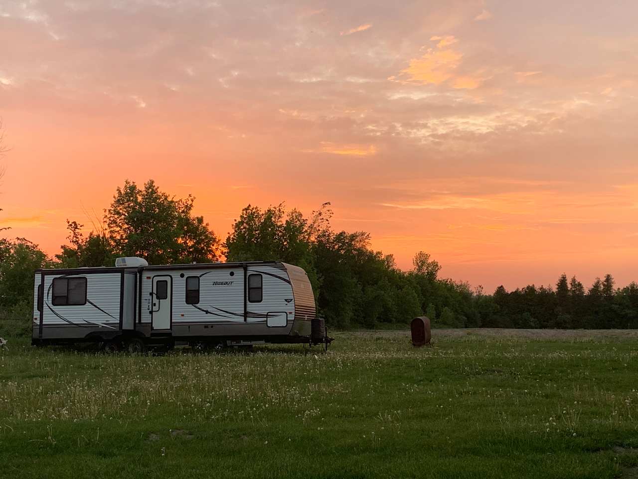 River/field camping