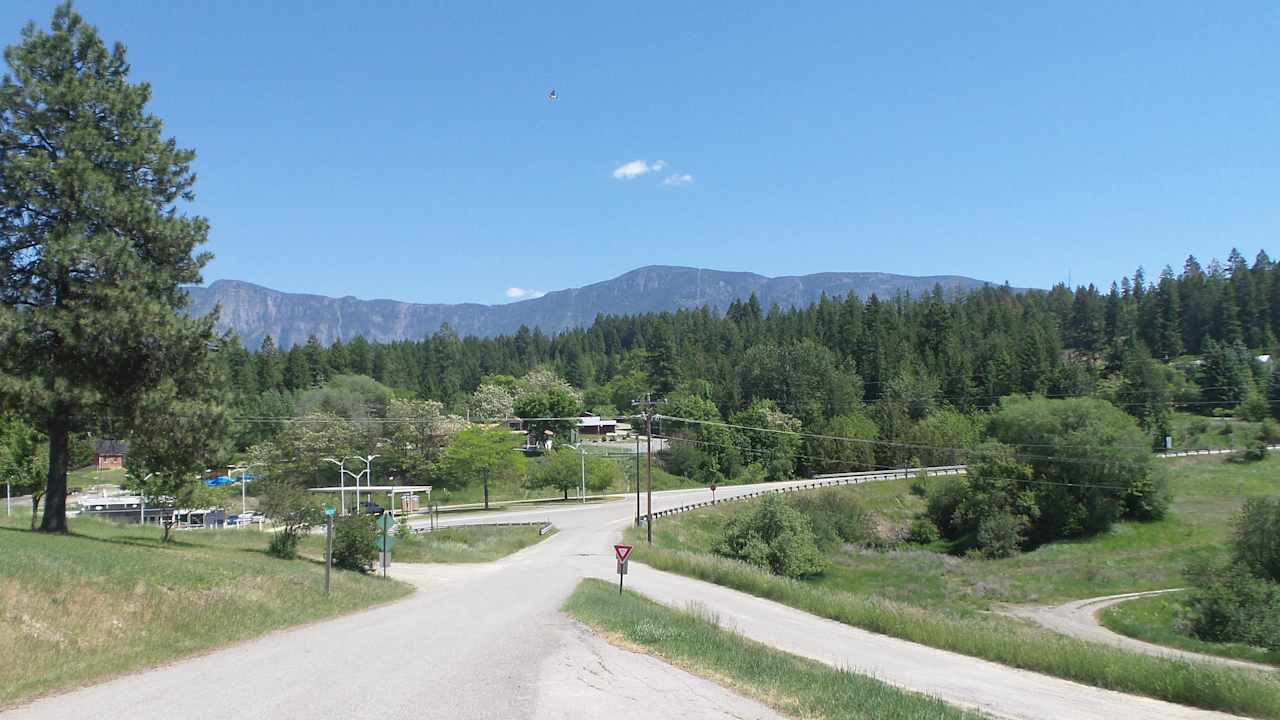 Jake's Landing River Front