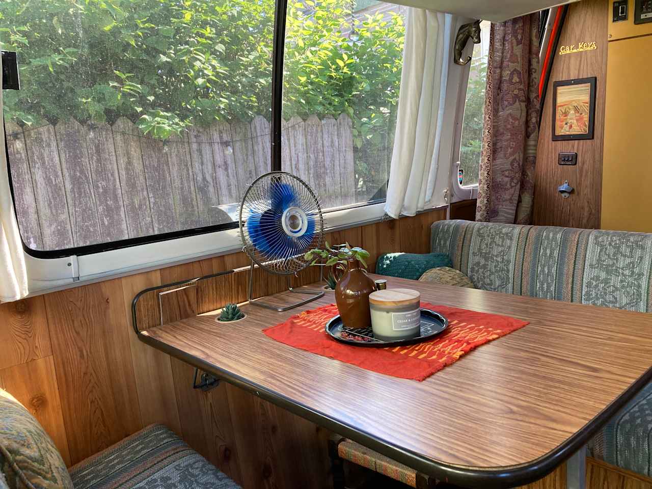 70s Vintage RV, City Glamping