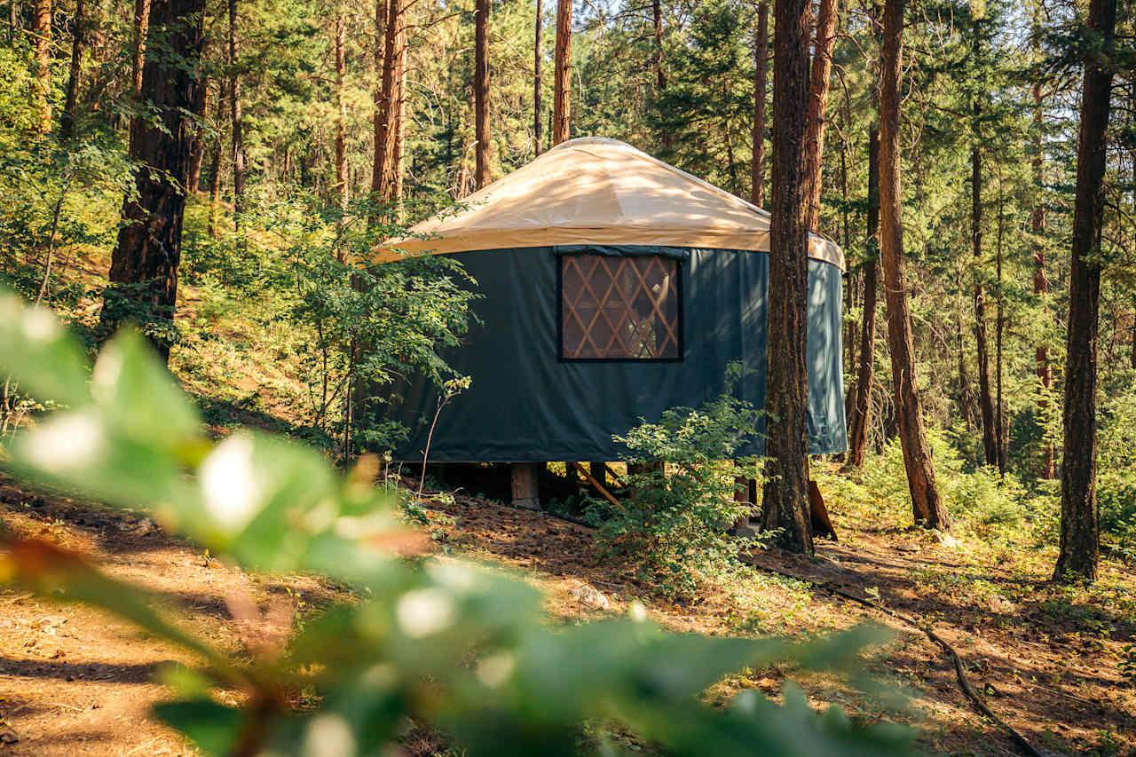 Lake Glamping with Beach and Sauna