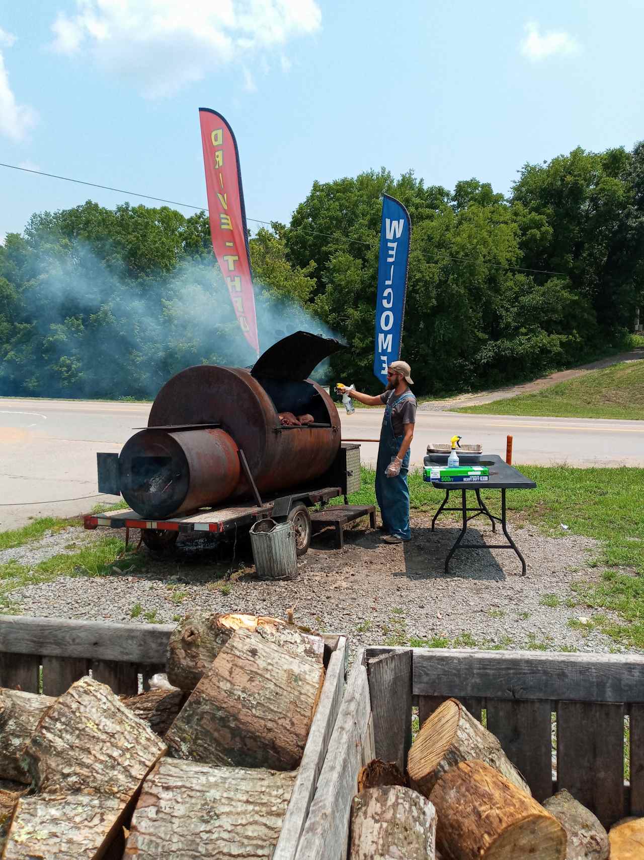 Fresh made bbq with the fresh market just 2 minutes away from your camp .