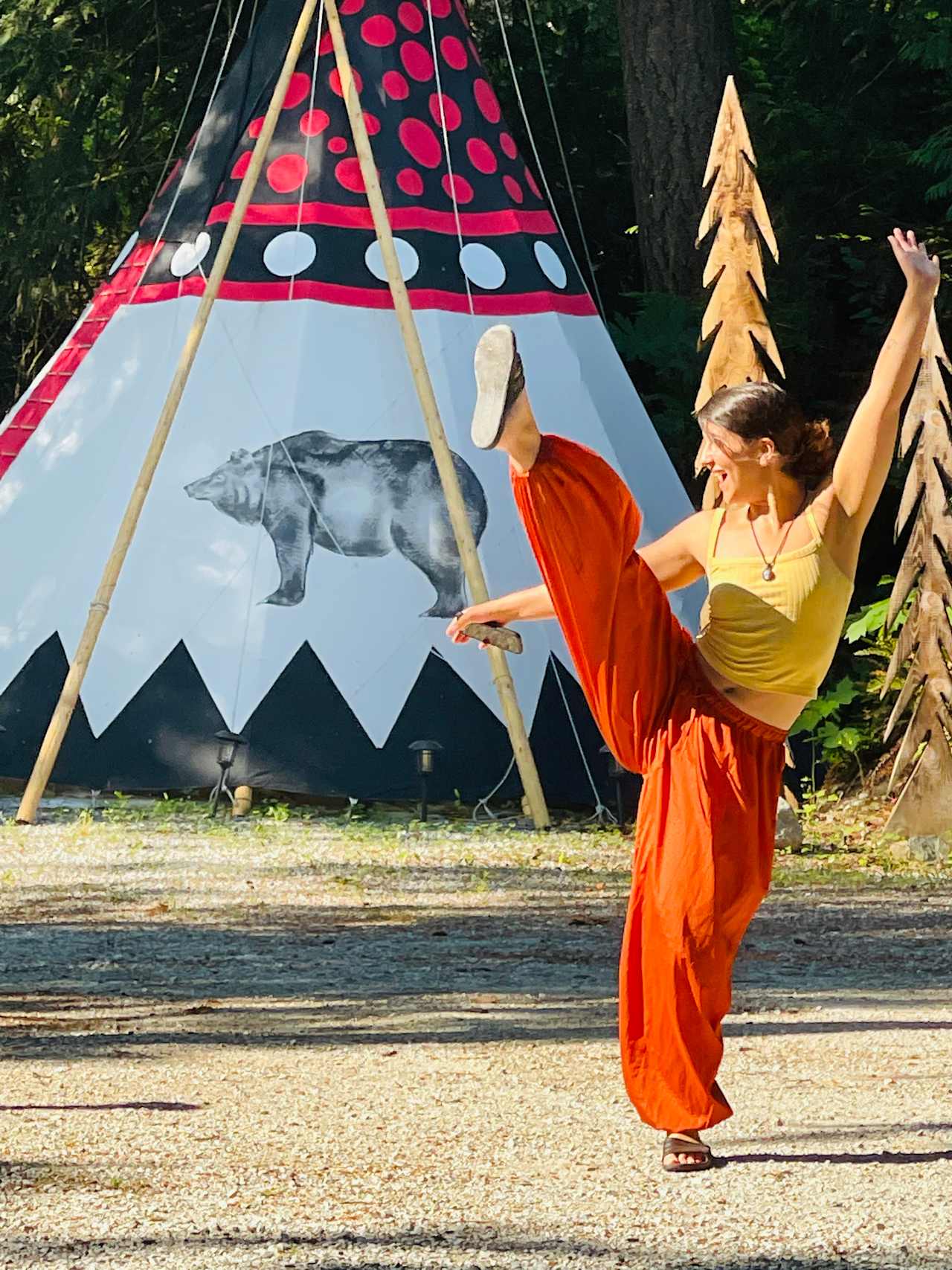 Fraser Canyon teepee escape