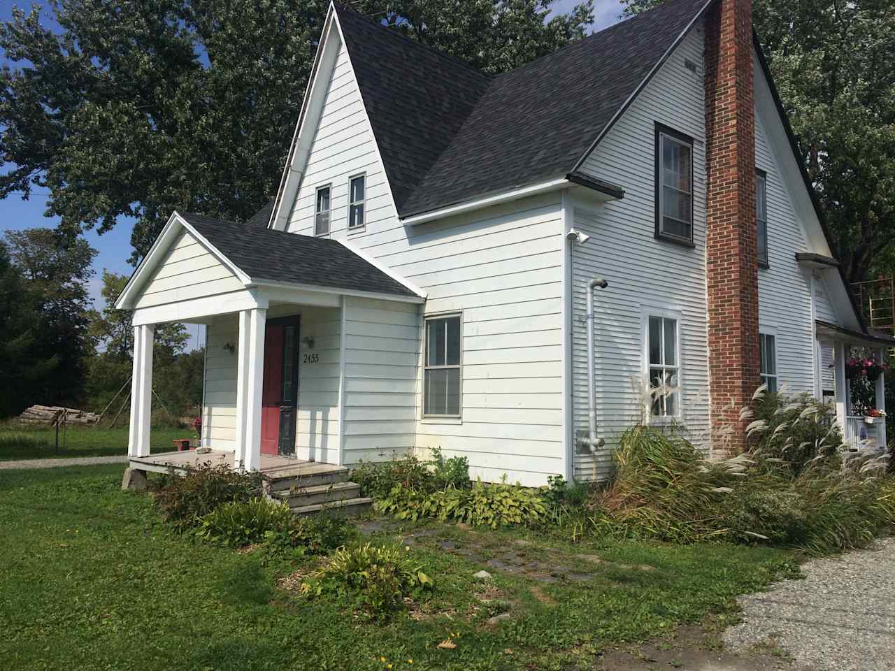 Host home, built in 1910 as the original home of Agriculture Canada's research centre.