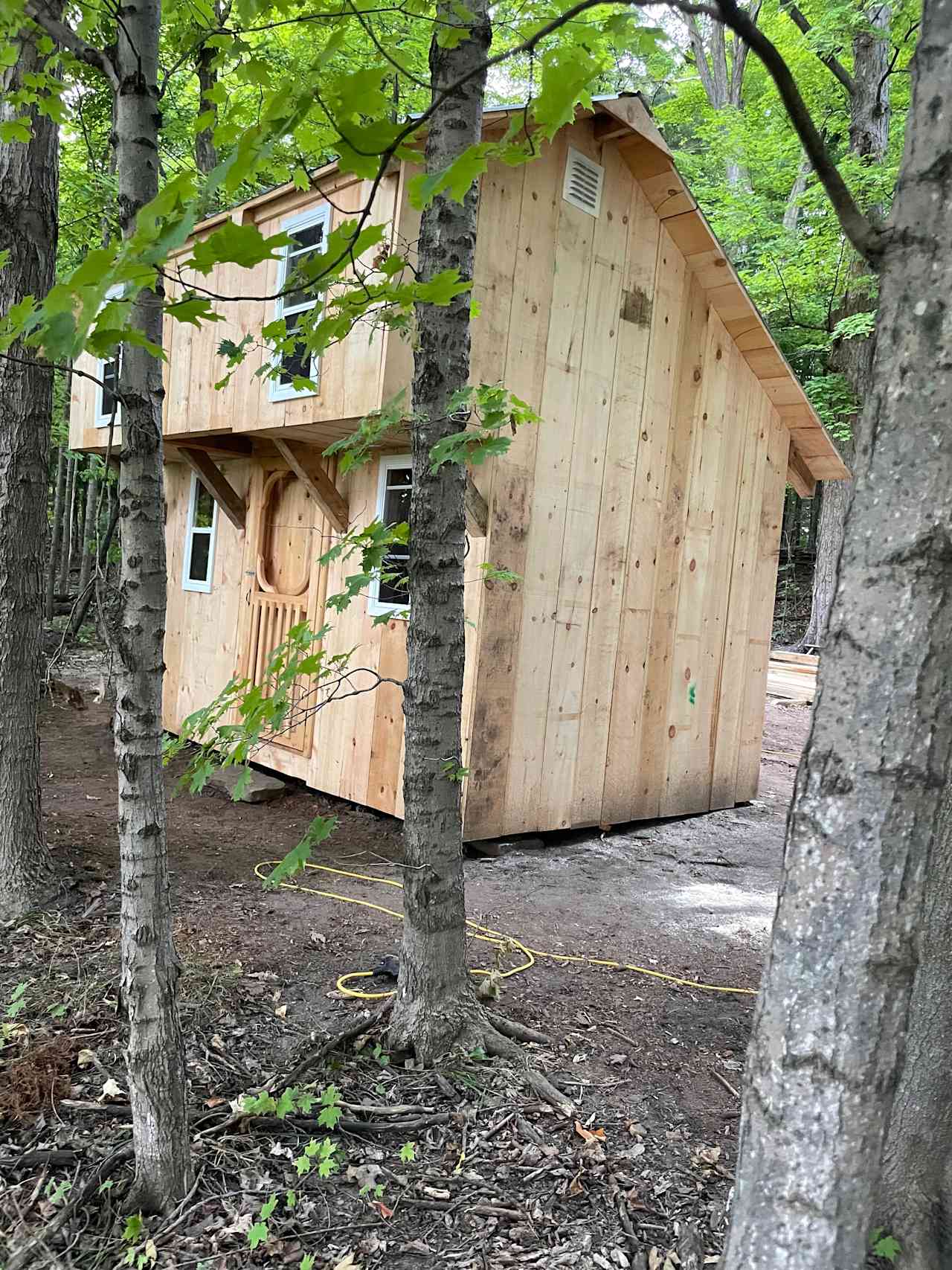 Lake Front Pine Cabins in the Woods