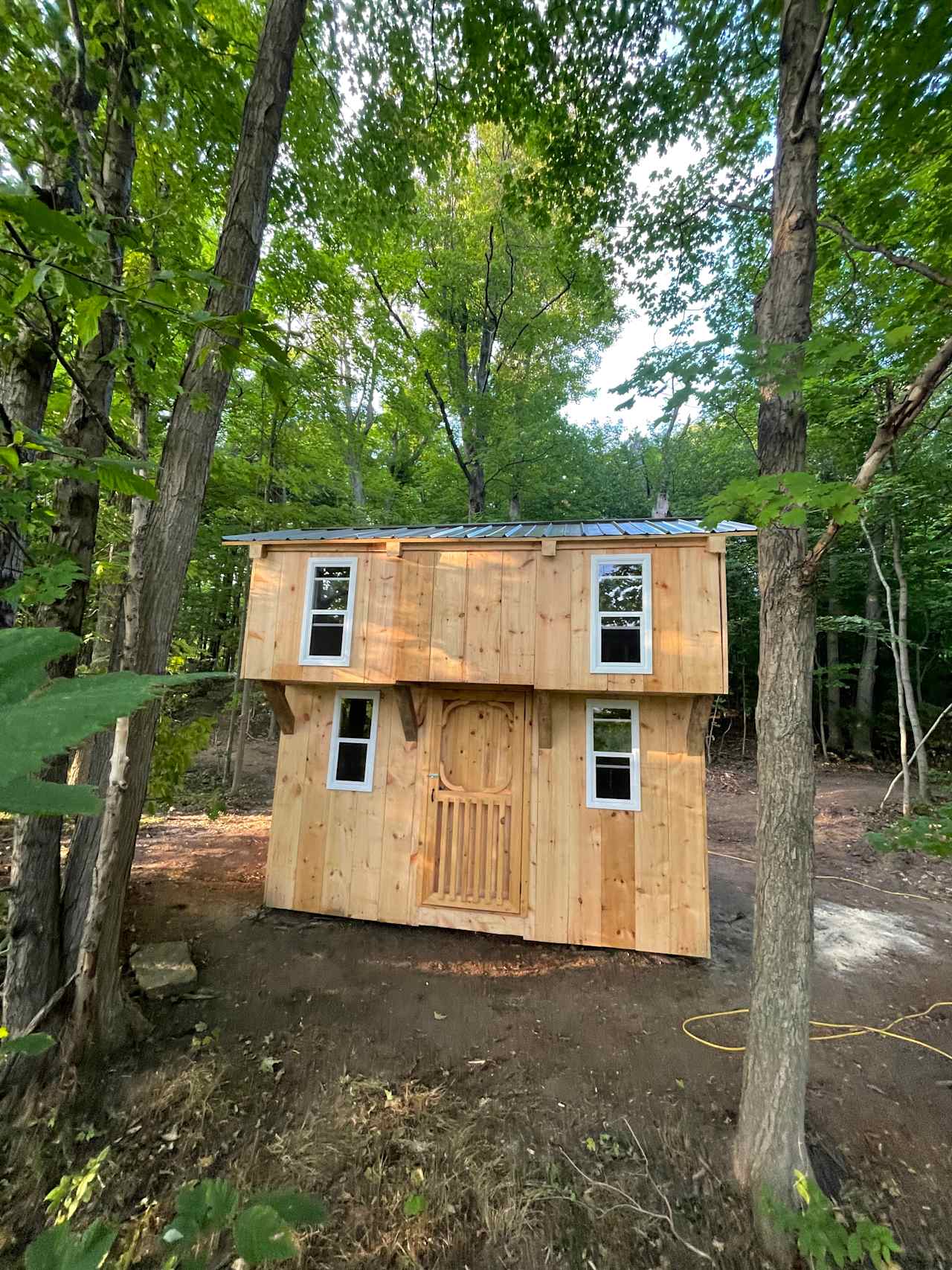 Lake Front Pine Cabins in the Woods