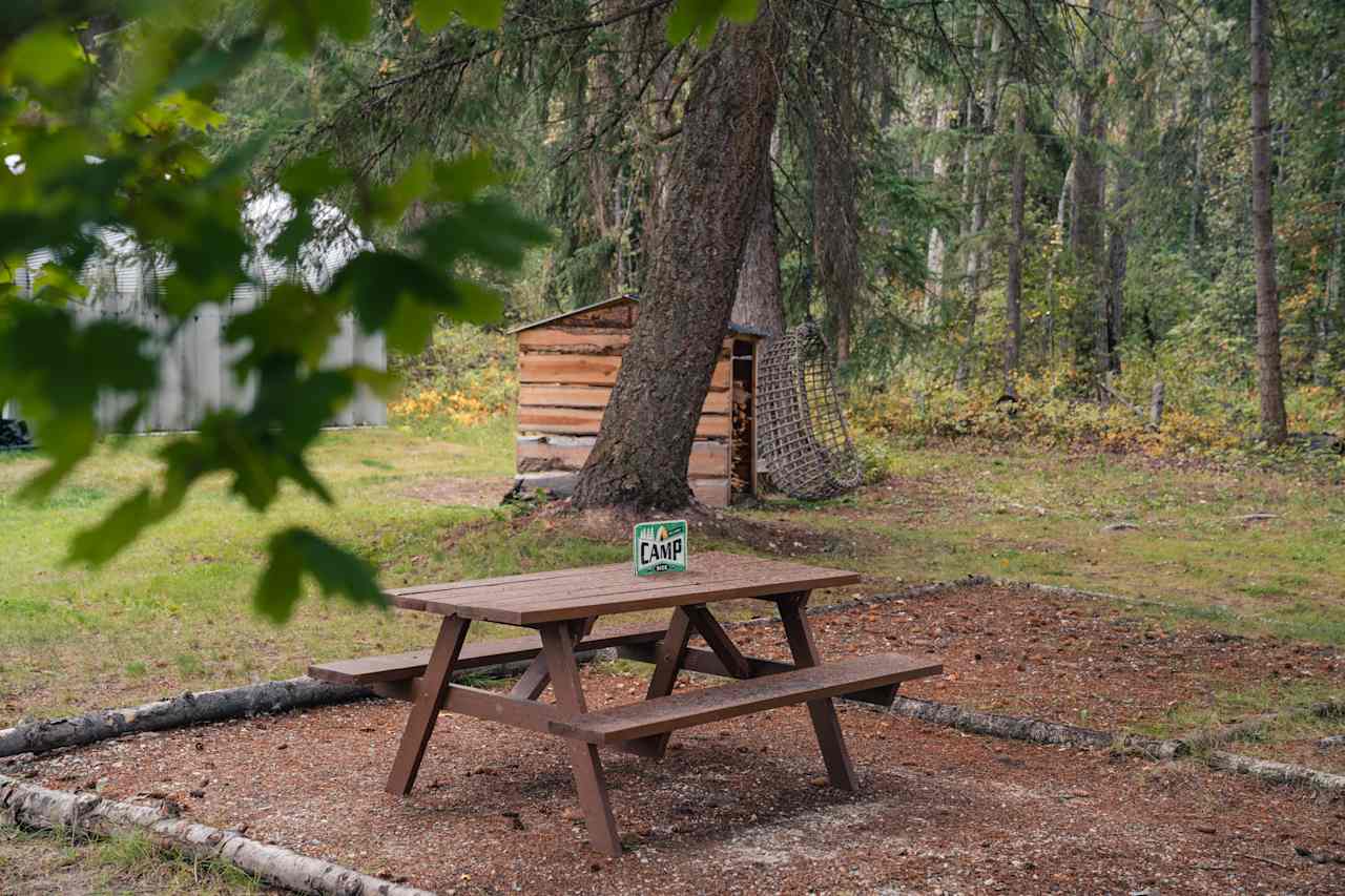 A beautiful spot to prepare dinners or play cards