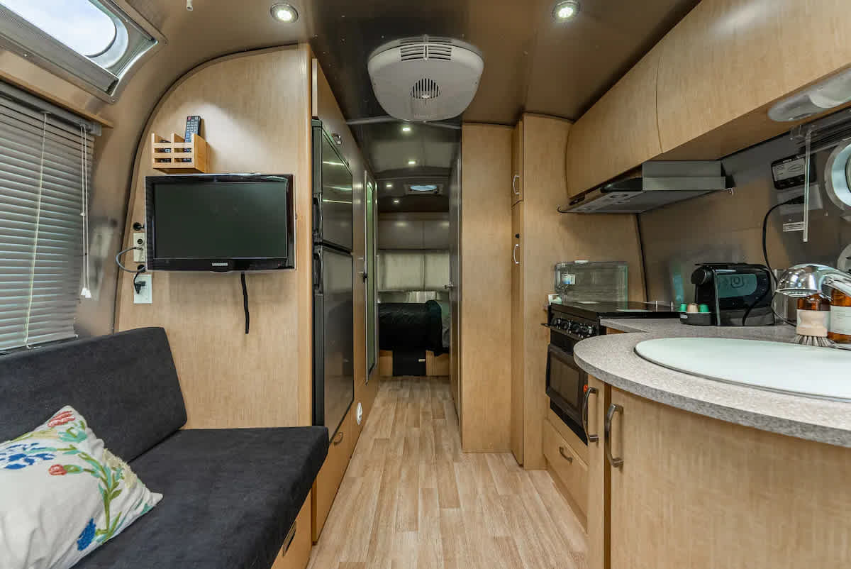 The Dale - Airstream Glamping