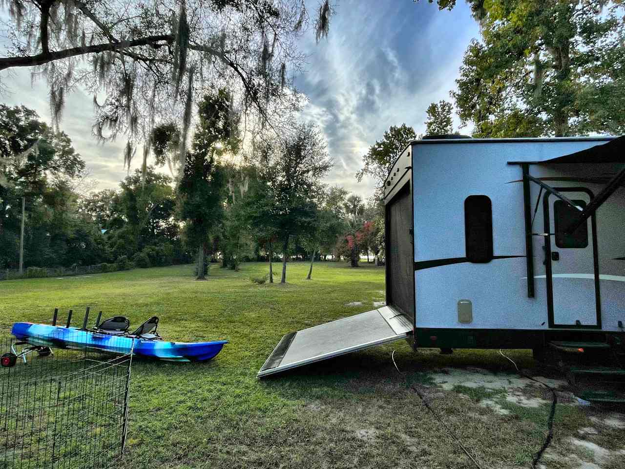 Private Escape on the Lake