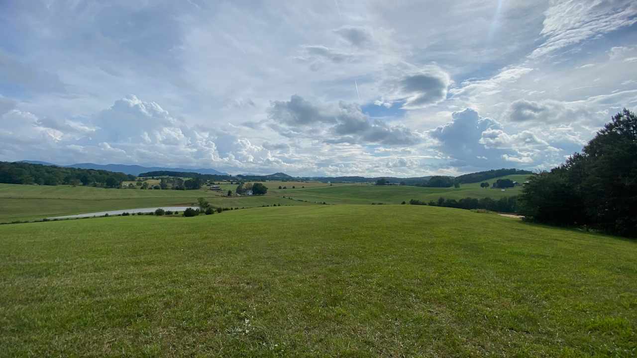 East Tennessee Hilltop Campsite