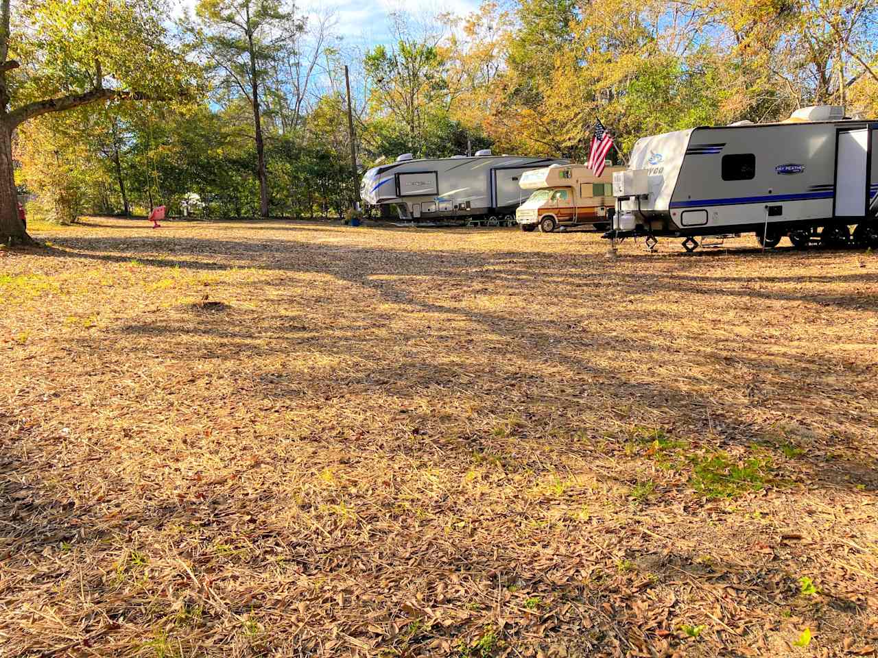 Welcome to Tranquility Point in the fall!

Gravel has just been put in but all pictured have not yet been updated.