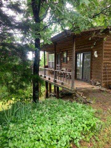 Eagle's Nest Cabin, OK